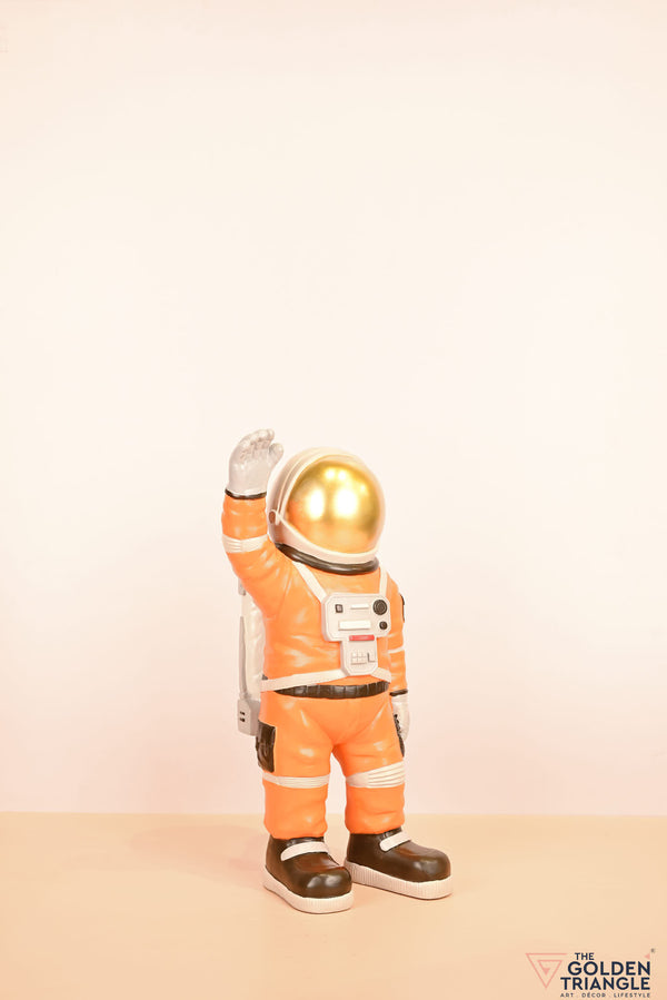 Cosmonaut - Astronaut waving - Orange
