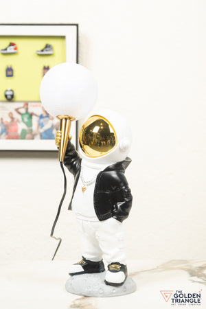 Jetsons - Astronaut holding a Lamp with 3 in 1 Light