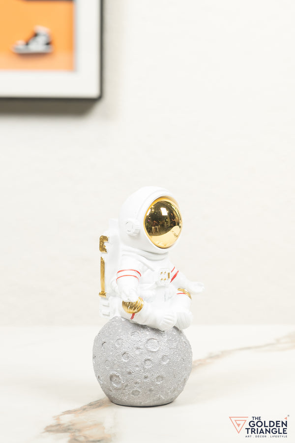Apollo - Astronaut Meditating - Gold