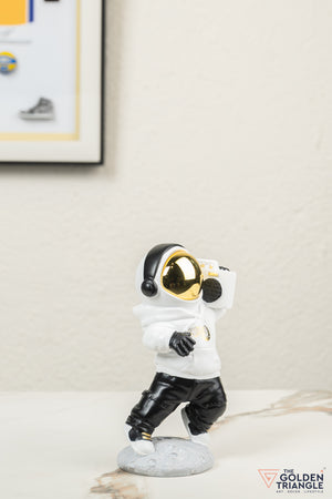 Jetsons - Astronaut with Boombox - White