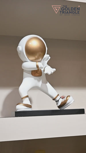 Kung Fu Astronaut Artefact