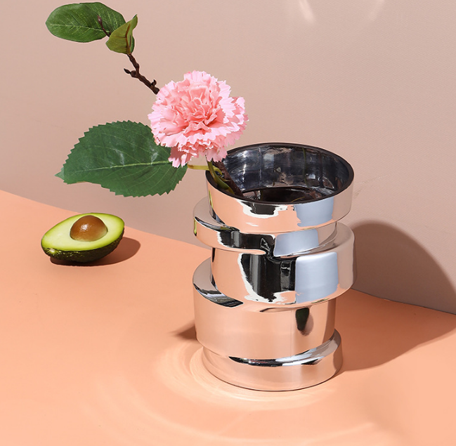 Cliff Metallic Silver Vase - Short