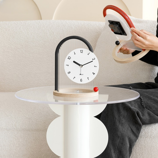 Takumi Table Clock