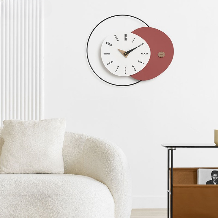 Yuna Wall Clock - Red