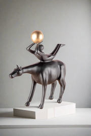 Equos - Black Horse Head Straight & Gymnast with Gold Ball