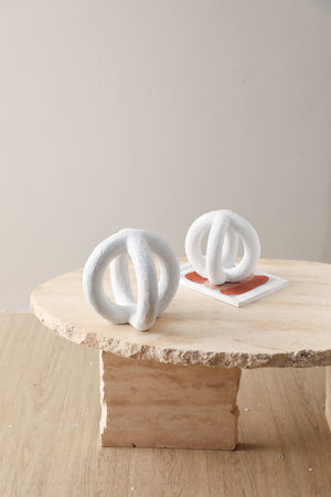 Serenis Knot Tabletop Artefact - White
