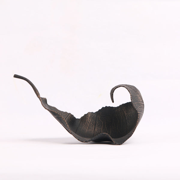 Cyris Metal Abstract Decor - Black