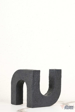 Interconnected Arches Artefact - Black