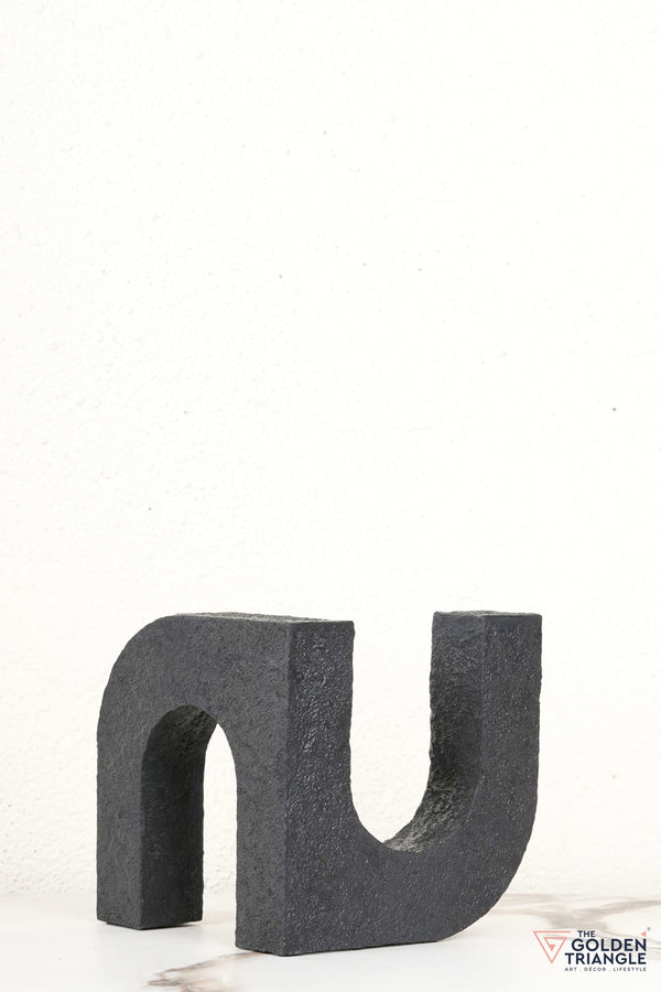 Interconnected Arches Artefact - Black