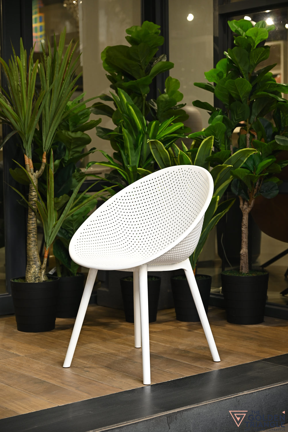 Novus Outdoor Chair - White
