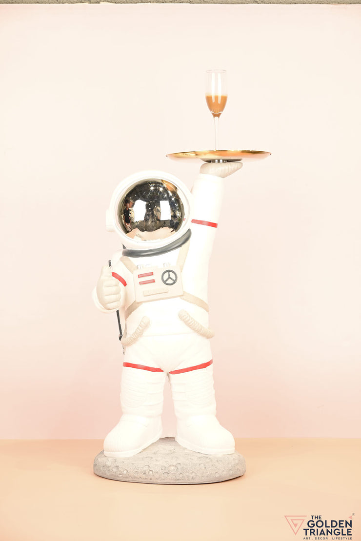 Apollo - Astronaut holding a Tray - Silver