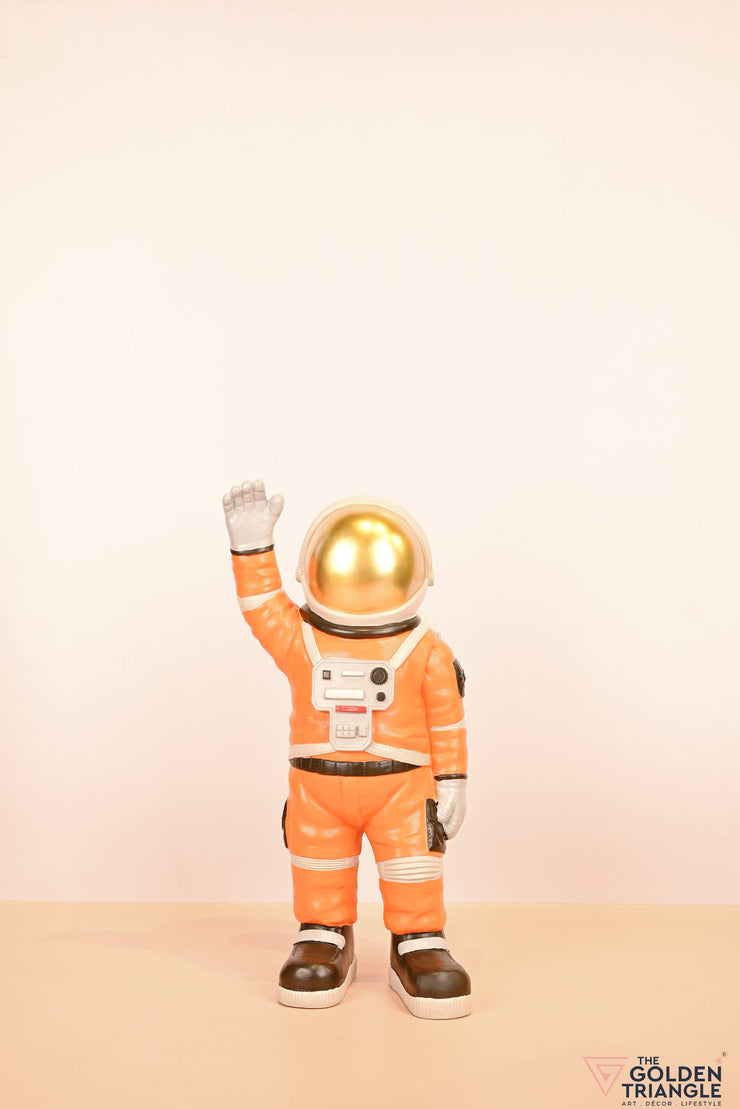 Cosmonaut - Astronaut waving - Orange