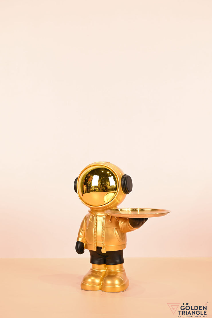 Aster - Space guy holding a Tray - Gold