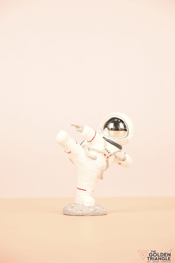 Titan - Astronaut Kickboxing - Silver