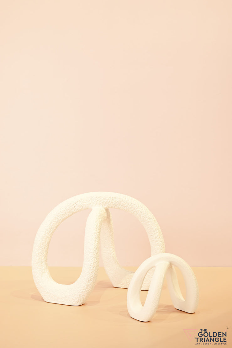 Infinity Knot Tabletop Artefact - White