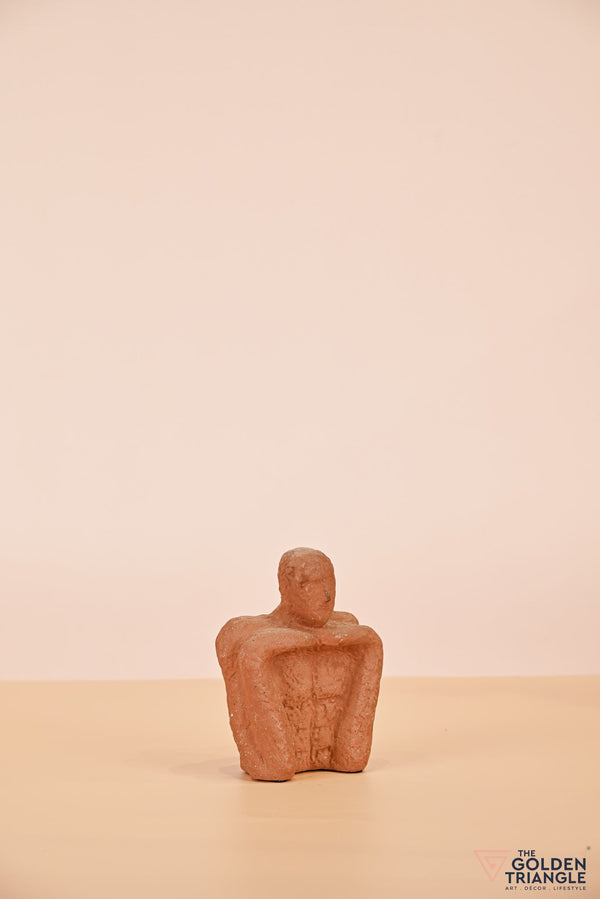 Expressionist ceramic Face - Waiting - Rust