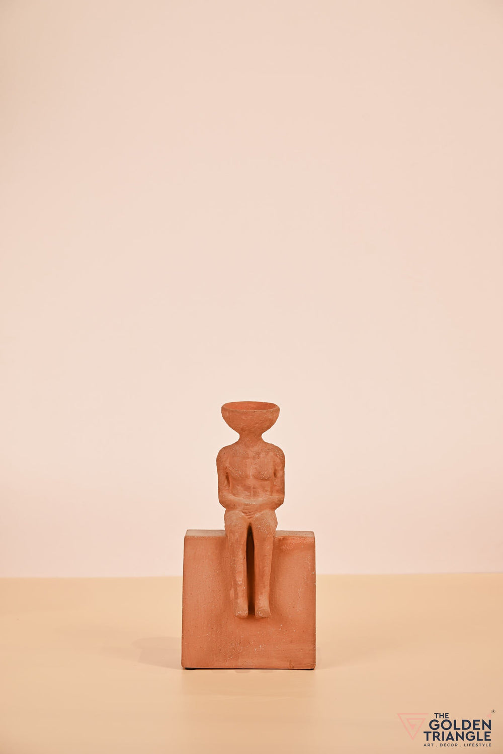 Weathered Wanderer Artefact - Sitting - Rust