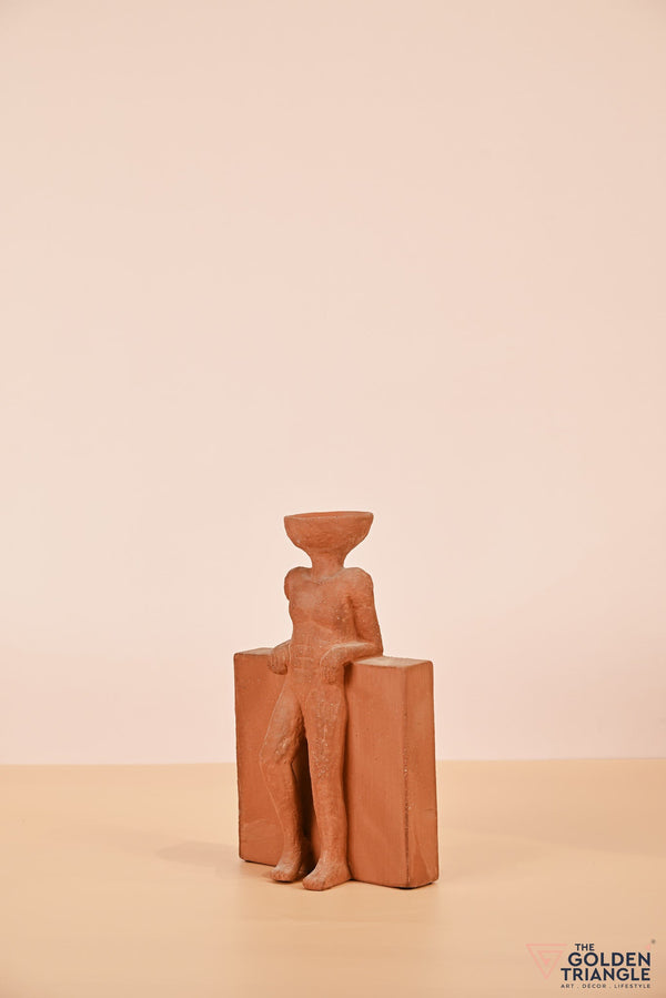 Weathered Wanderer Artefact - Standing - Rust