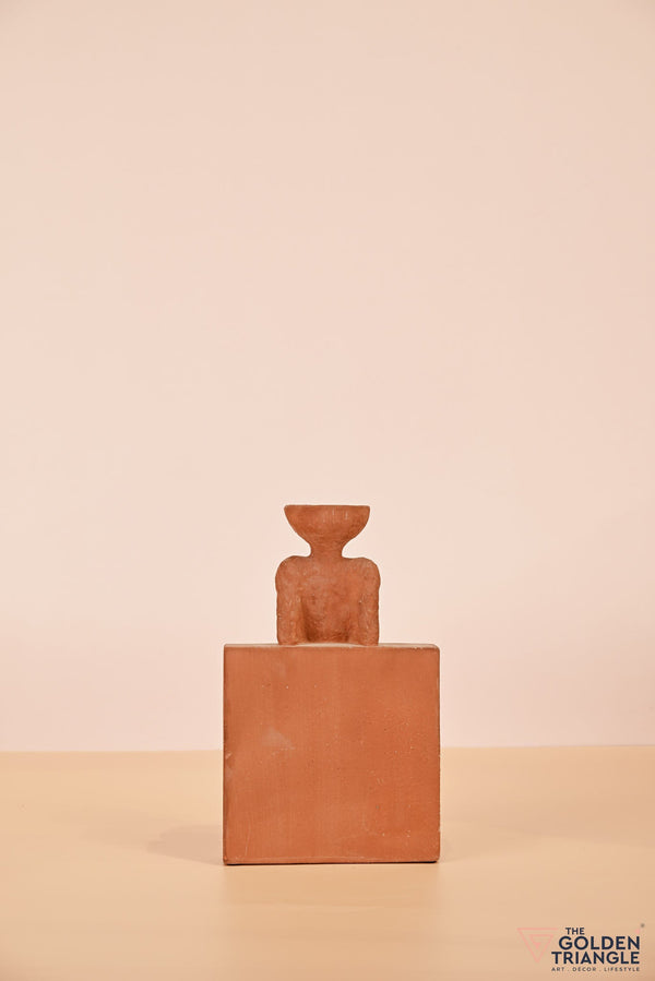 Weathered Wanderer Artefact - Standing - Rust