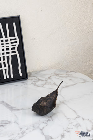 Cyris Metal Abstract Decor - Black