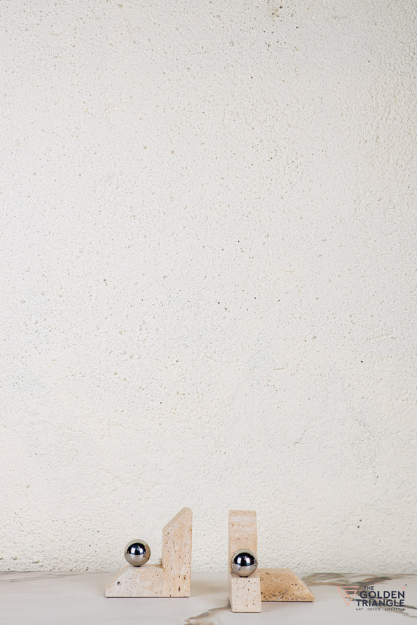 Quela Bookend