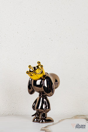 Beagle Wearing Crown