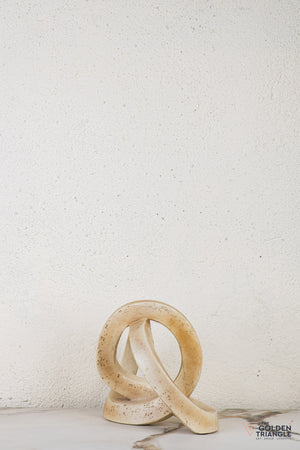 Ruvo Knot Table Top Decor