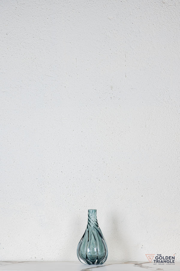 Elara Glass Vase