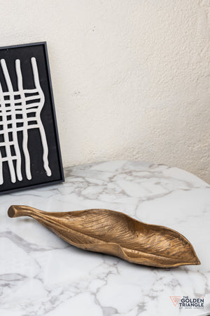 Velora Metal Platter