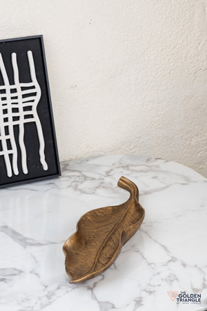 Velora Metal Platter