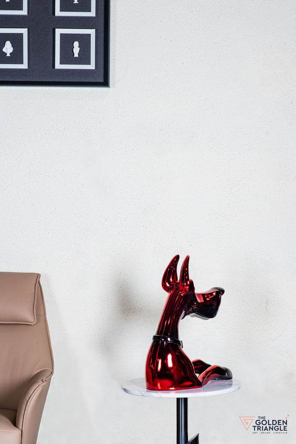 Scooby Dob Sculpture - Red/Black
