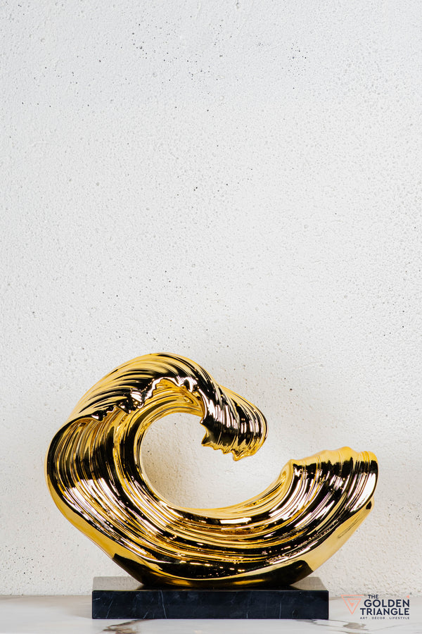 Vigne Abstract Sculpture - Gold