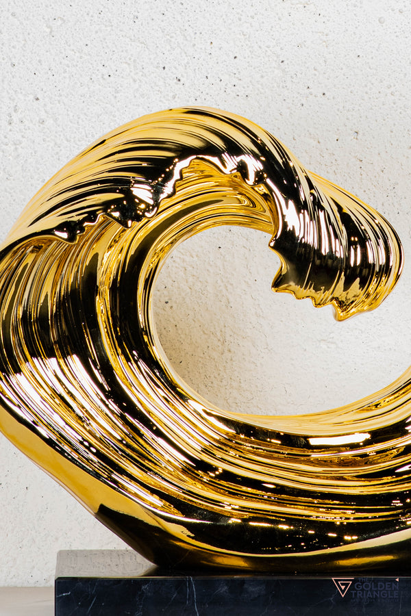 Vigne Abstract Sculpture - Gold