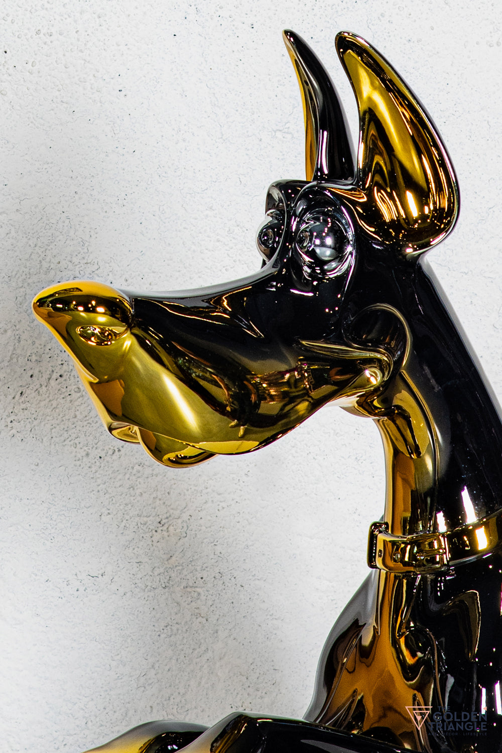 Scooby Dob Sculpture - Gold/Black