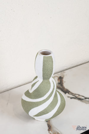 Lyqa Ceramic Vase