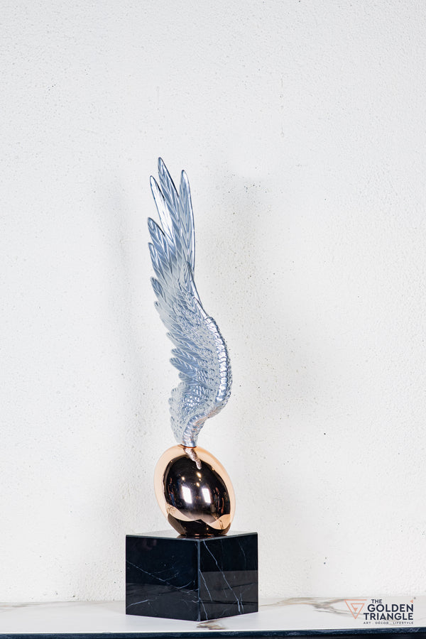 Feathra Abstract Sculpture