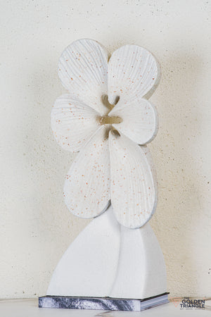 Monoa Abstract Sculpture