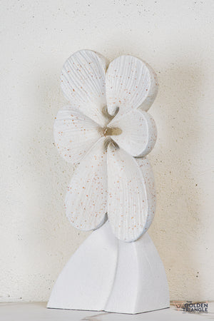 Monoa Abstract Sculpture