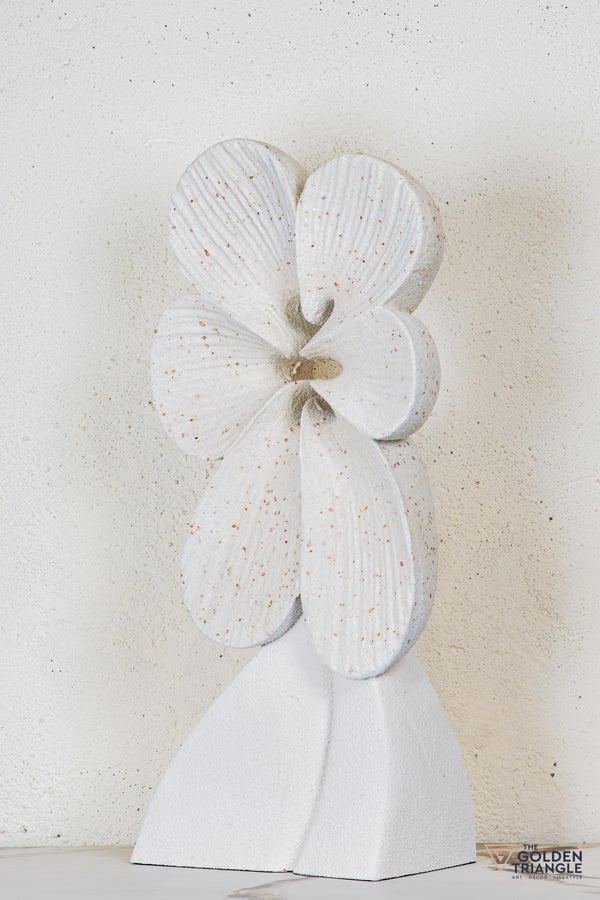 Monoa Abstract Sculpture