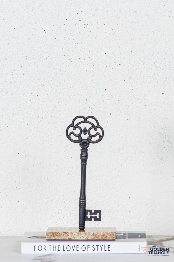 Kumi Key TableTop Decor