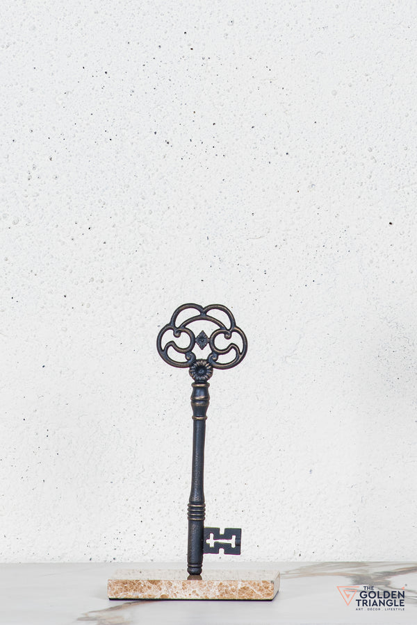 Kumi Key TableTop Decor