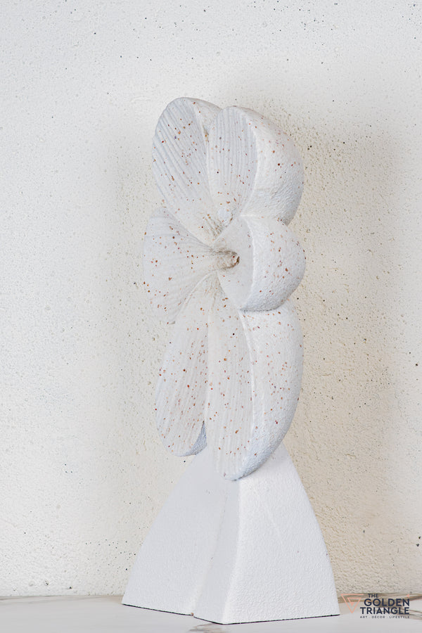 Monoa Abstract Sculpture