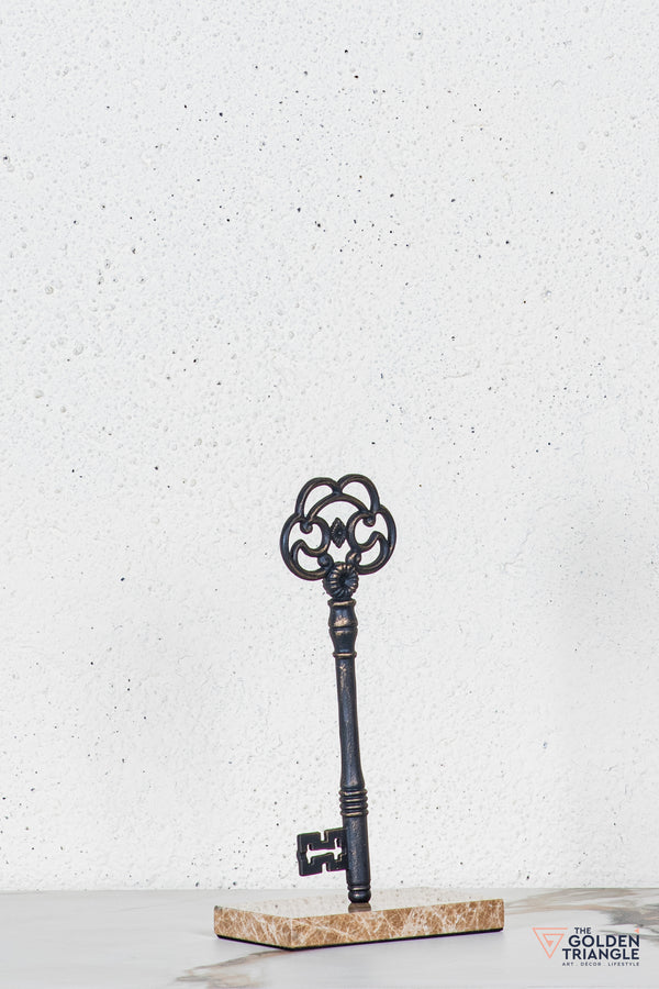 Kumi Key TableTop Decor