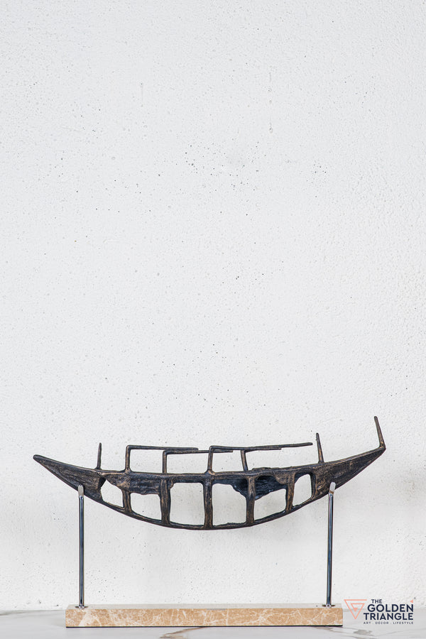 Vanta Abstract Sculpture