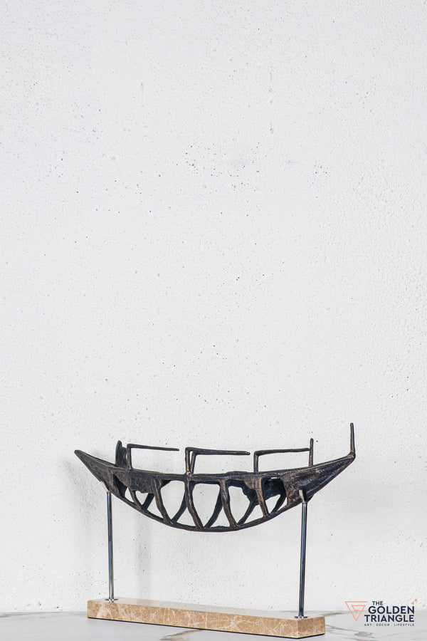Vanta Abstract Sculpture