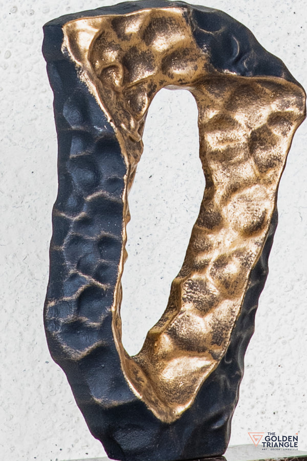 Tora Abstract TableTop Decor