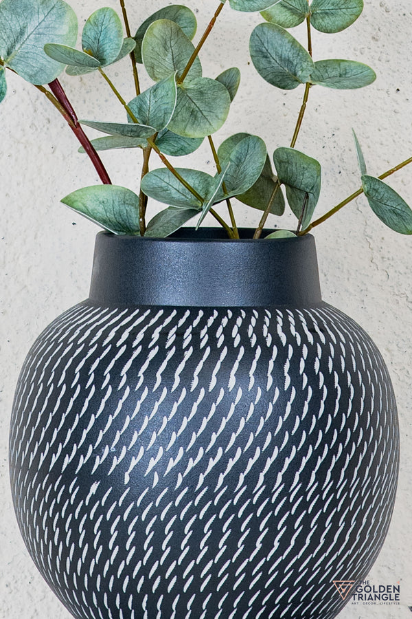 Arista Ceramic Vase