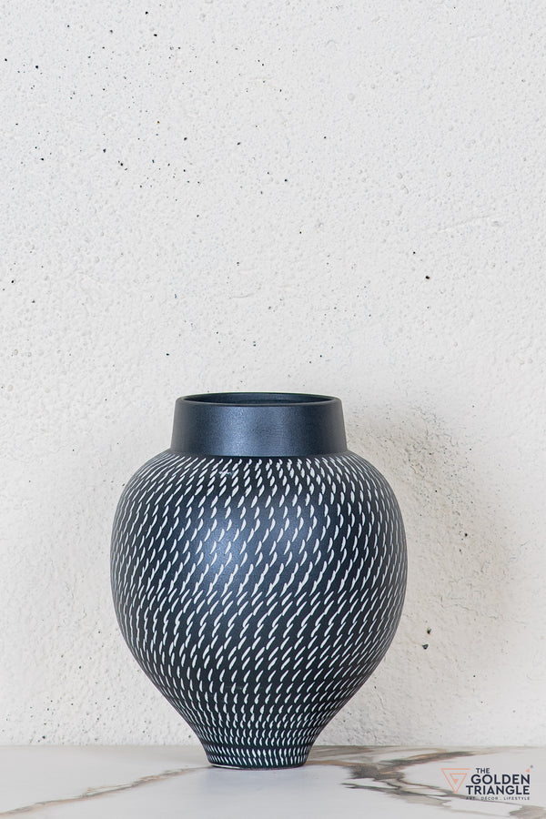 Arista Ceramic Vase