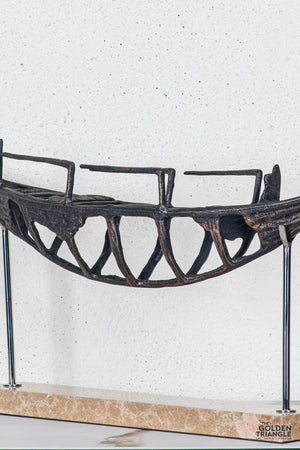 Vanta Abstract Sculpture