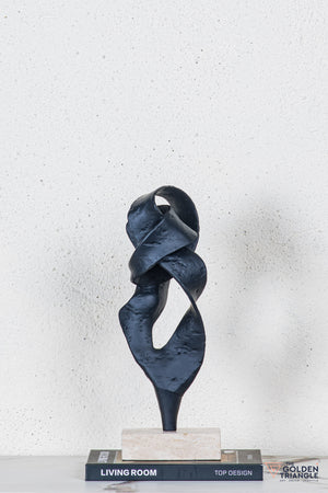 Riya Abstract Tabletop Decor